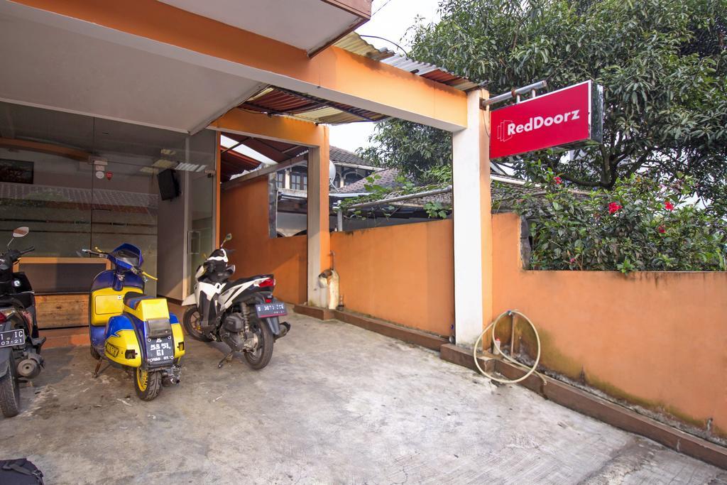 Reddoorz Syariah Near Btc Fashion Mall Bandung Eksteriør bilde