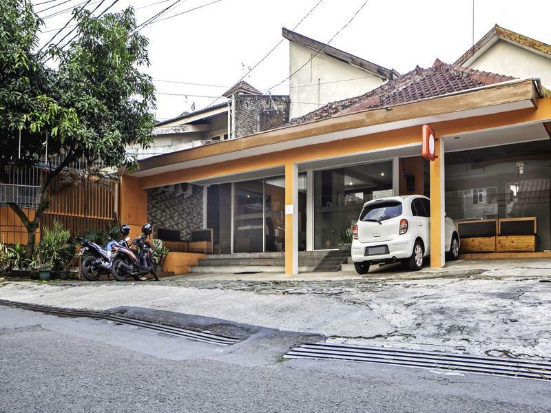 Reddoorz Syariah Near Btc Fashion Mall Bandung Eksteriør bilde